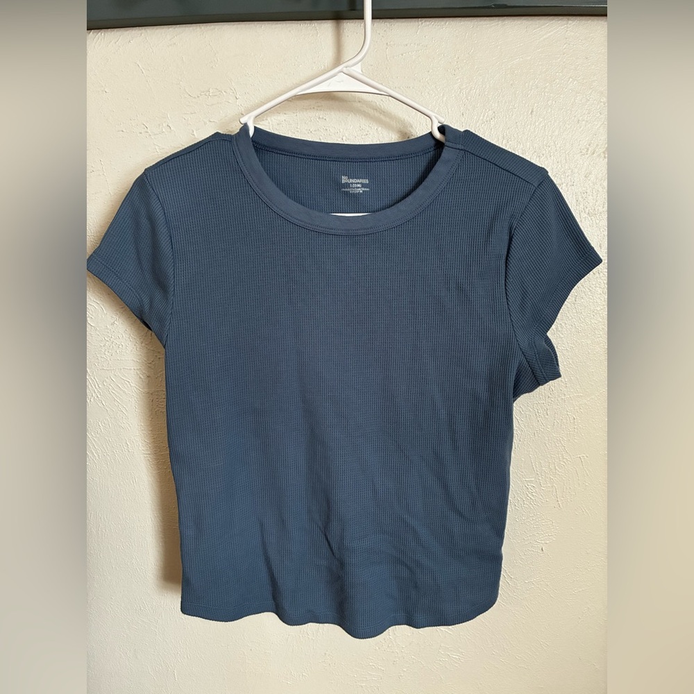 Women's Blue Cropped Short Sleeve Top